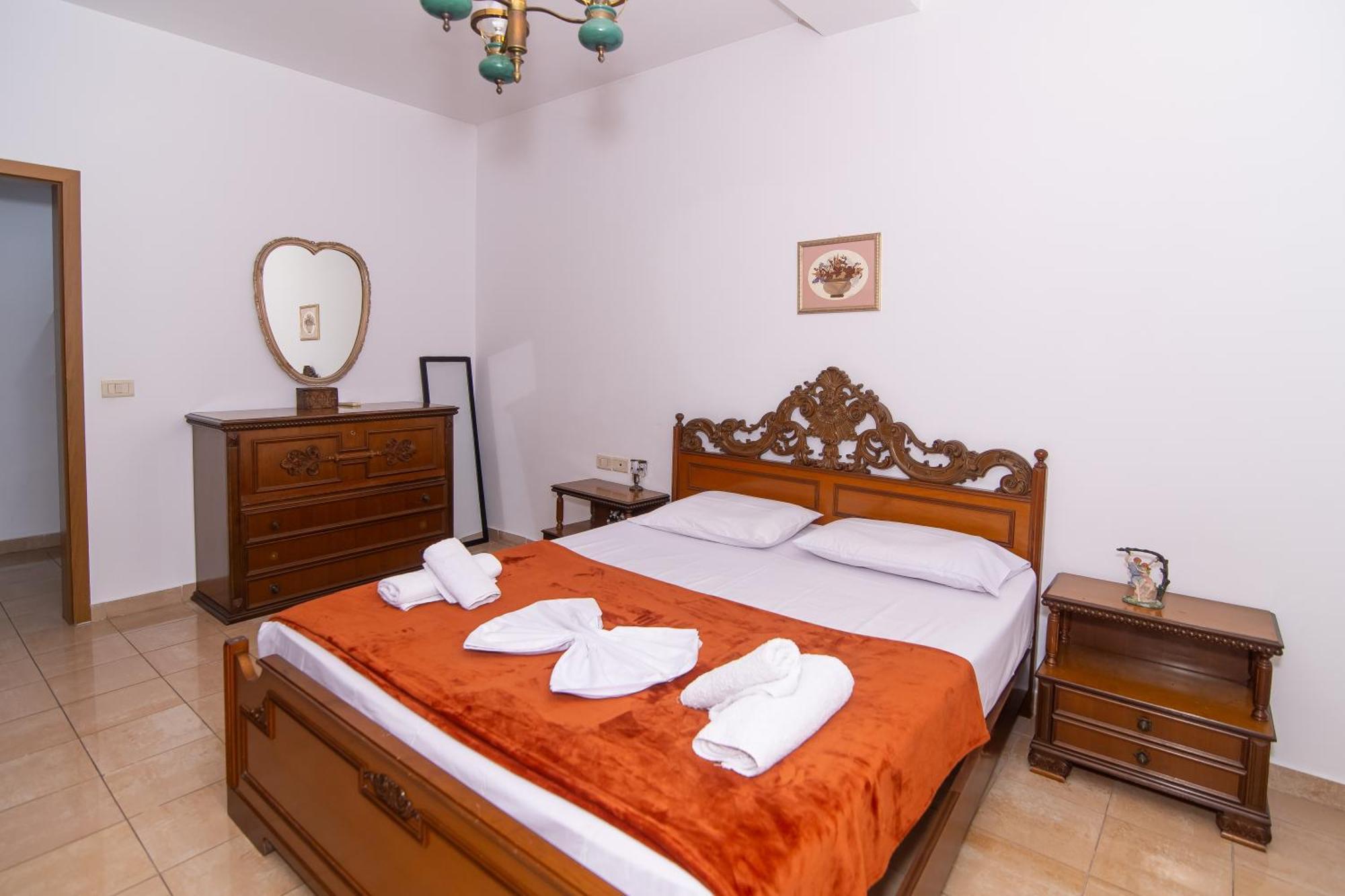 Vintage Blloku Apartment Tirana Extérieur photo